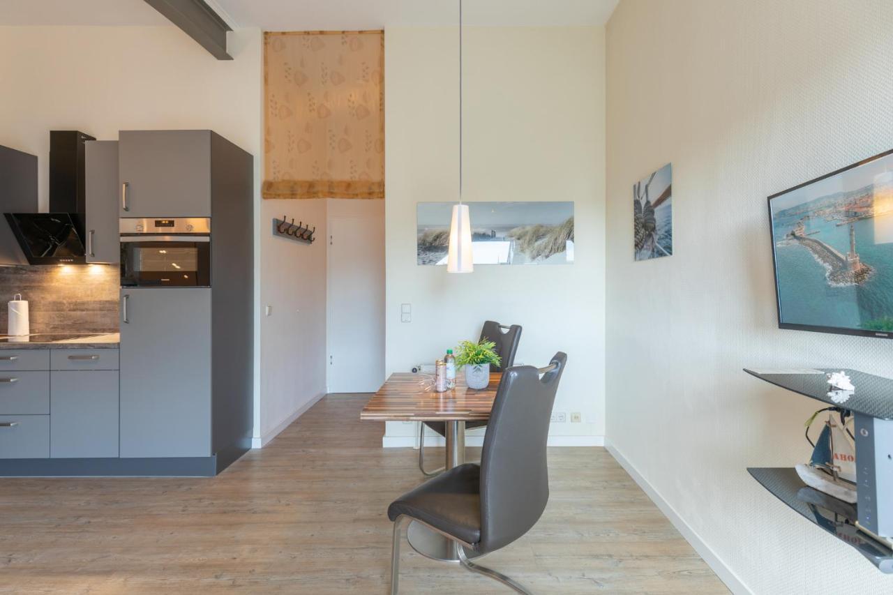Hafenblick Apartment Husum  Bagian luar foto